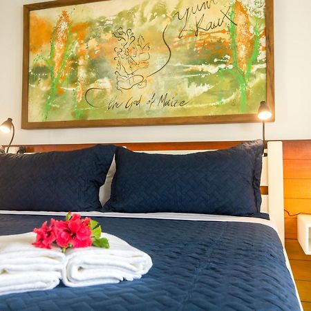 Treetops Hotel Caye Caulker Extérieur photo