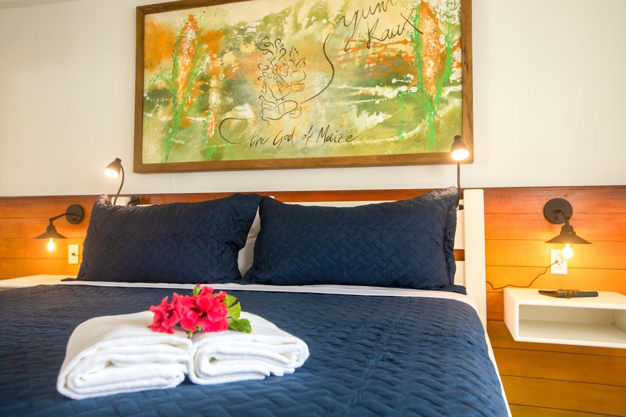 Treetops Hotel Caye Caulker Extérieur photo