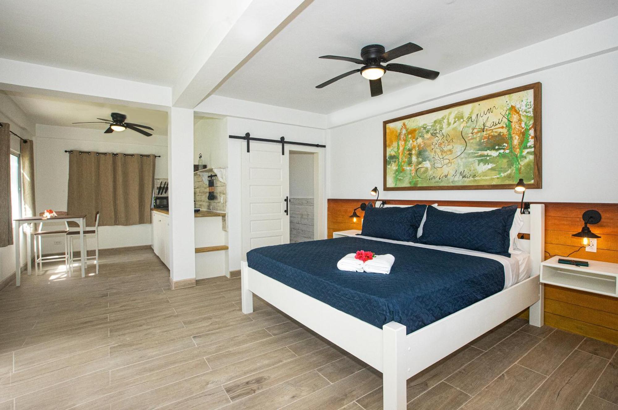 Treetops Hotel Caye Caulker Extérieur photo